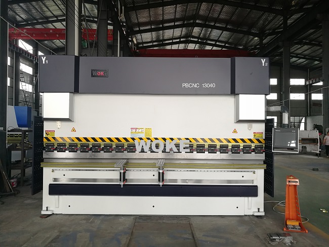 WE67K-200T-400T CNC Hydraulic Press Brake